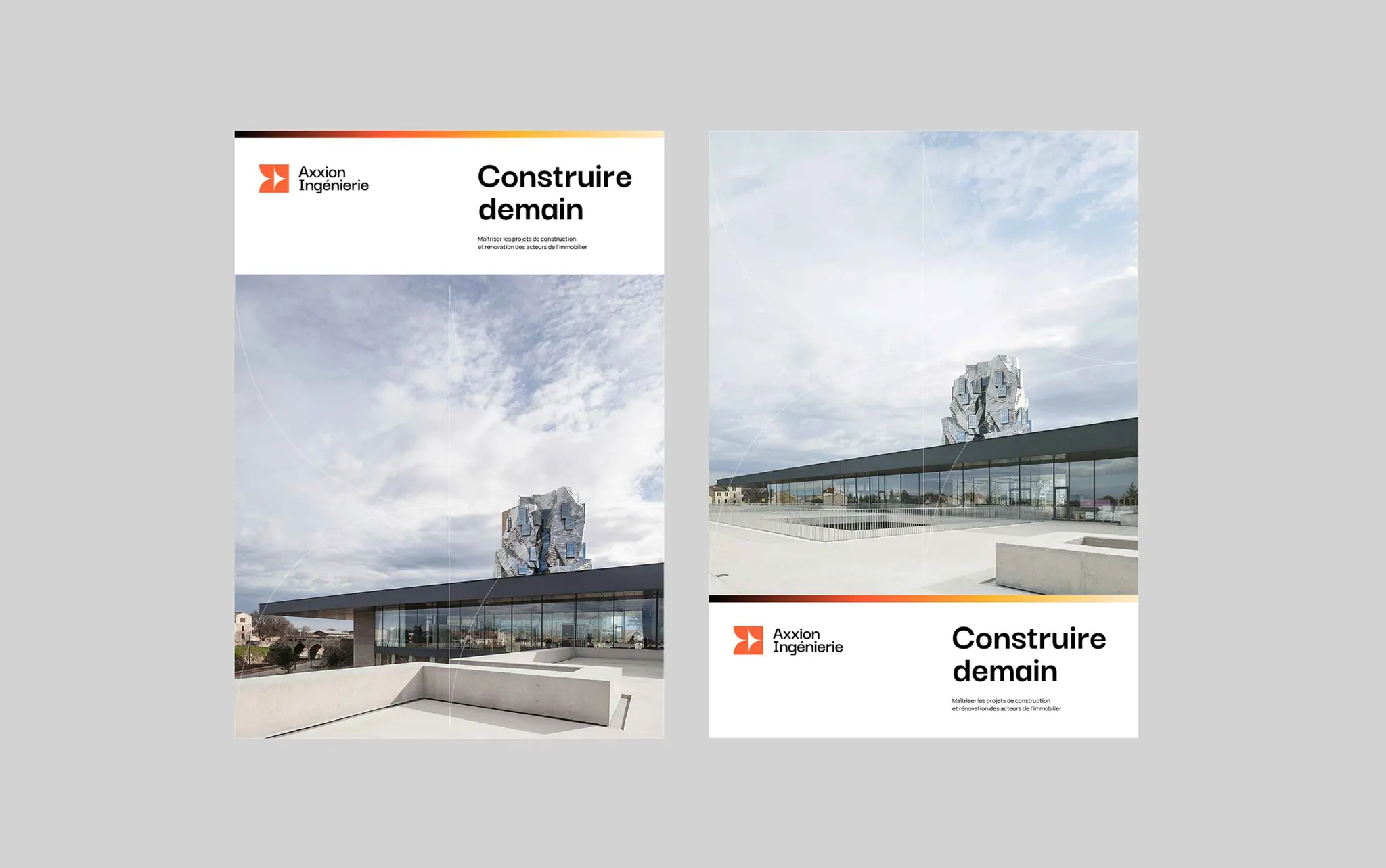 Deux couvertures de brochure « Construire demain » : un bâtiment moderne sous un ciel nuageux, avec le logo Axxion.